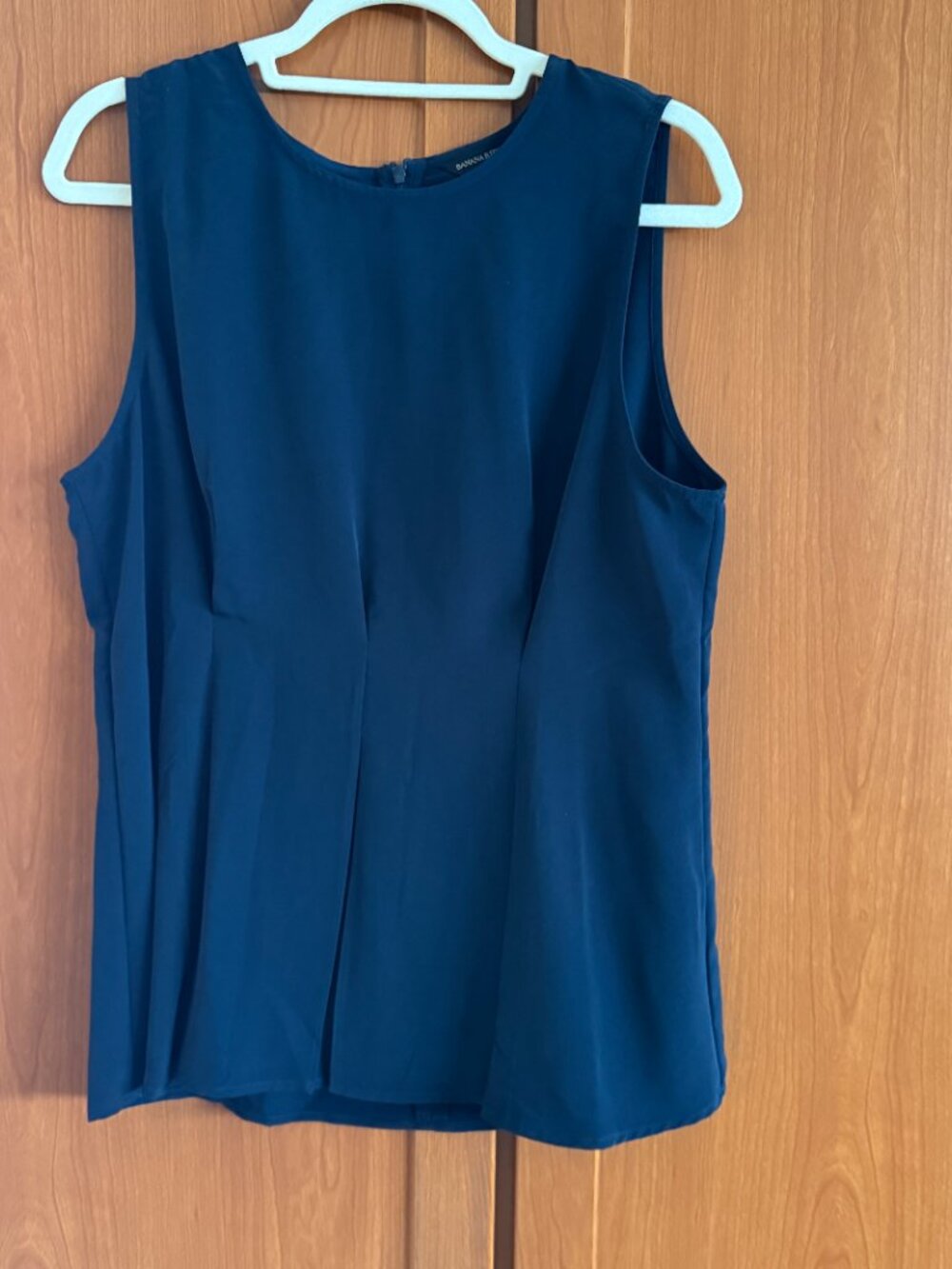 NWT Banana Republic Womens Size 14 Navy Sleeveless Top